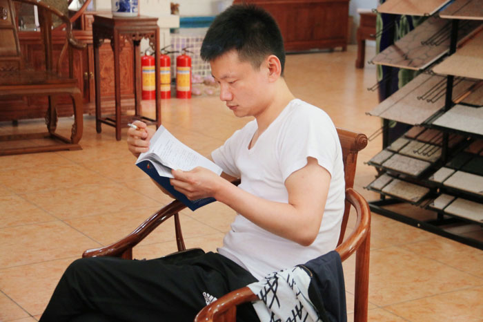 熱烈歡迎西安辦廠客戶孫總、張總、楊總來(lái)鑫浪進(jìn)行技術(shù)交流